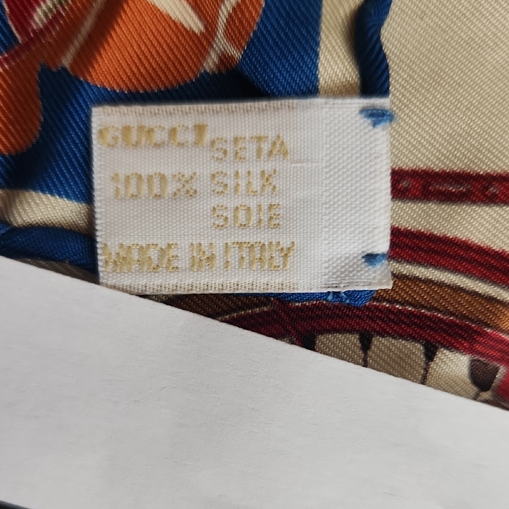 Gucci Bicycle Print 100% Silk Scarf With COA - Picture 3 of 6